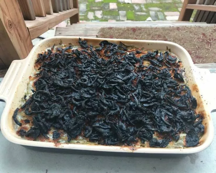 Thanksgiving fails that turned the holiday into a disaster - #28 Anyone for green bean casserole?