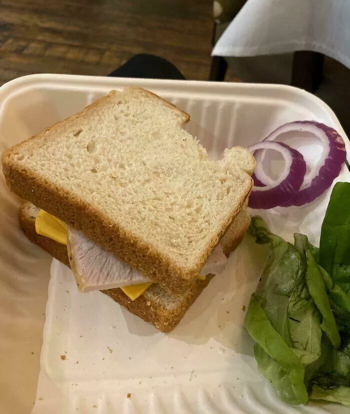 Thanksgiving fails that turned the holiday into a disaster - #42 Girlfriend’s little brother worked his first double shift on Thanksgiving—this was the staff meal Thanksgiving fails that turned the holiday into a disaster - #42 Girlfriend’s little brother worked his first double shift on Thanksgiving—this was the staff meal