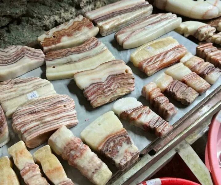 Photos that show how unique china really is - #21 While visiting China, I came across stones resembling slices of pork belly