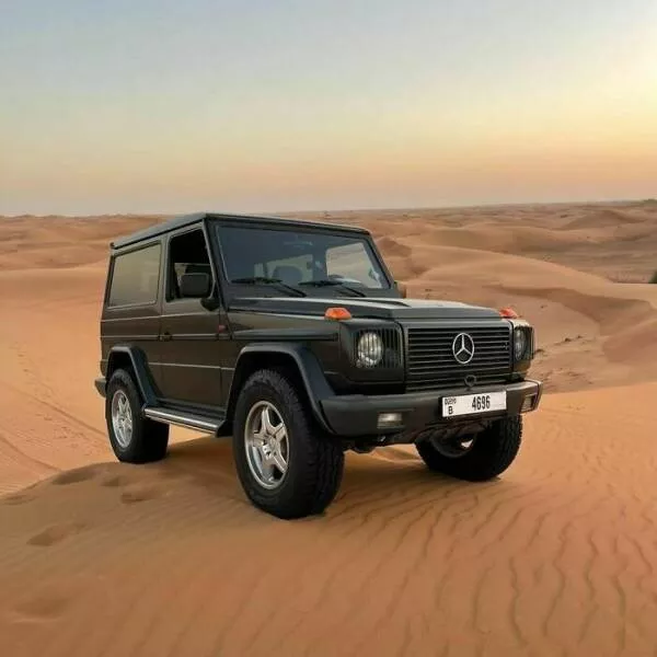 Nostalgic 90s photos that capture the decades unique vibes - #44 1997 Mercedes G320 SWB.