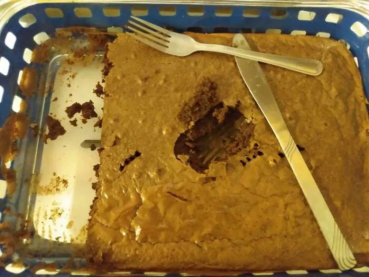 When partners took cluelessness to new heights - #35 Made brownies, and my fiancé decided to annoy me with this