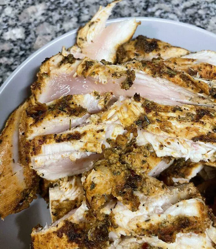Quand les partenaires ont atteint des sommets dincomprehension - #6 Mon mari a juré que ce poulet était parfaitement cuit