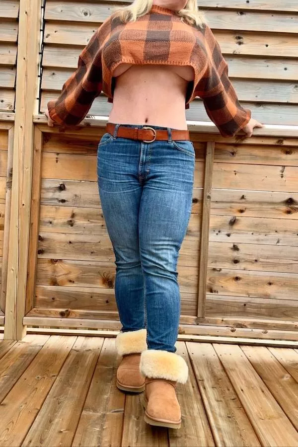 Braless babes unleashed - #11 