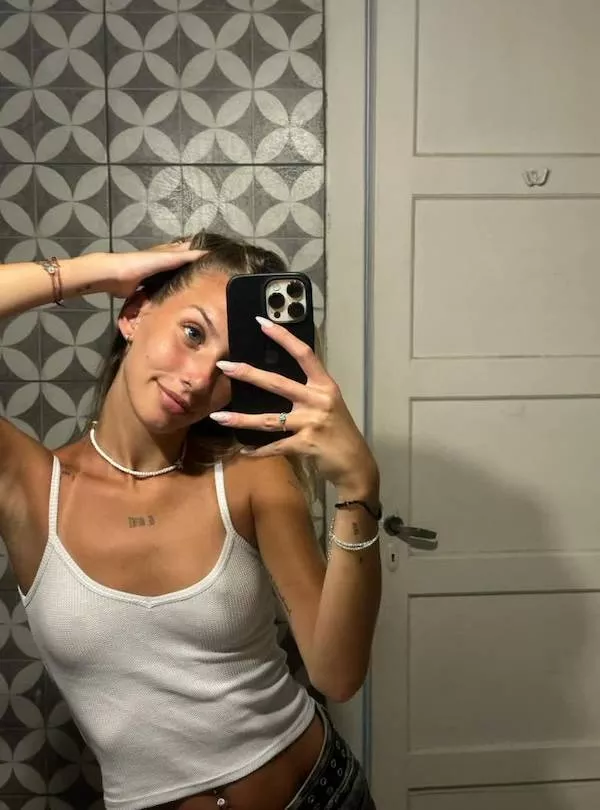 Braless babes unleashed - #3 