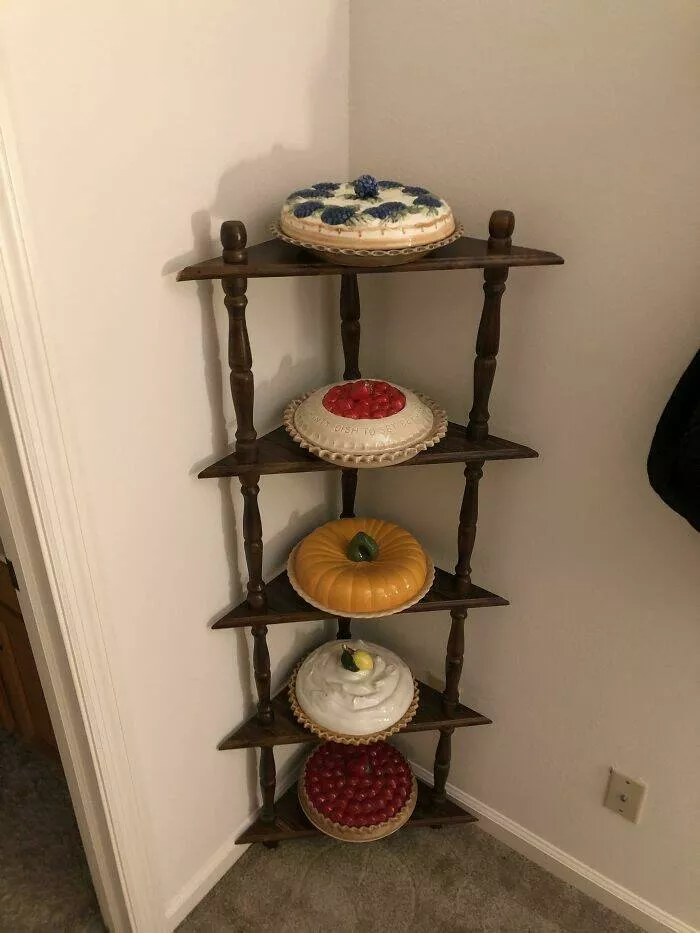 Collections uniques et impressionnantes partagees par des passionnes - #21 De charmantes tartes en céramique dénichées sur quelques semaines—je suppose que je suis collectionneur maintenant