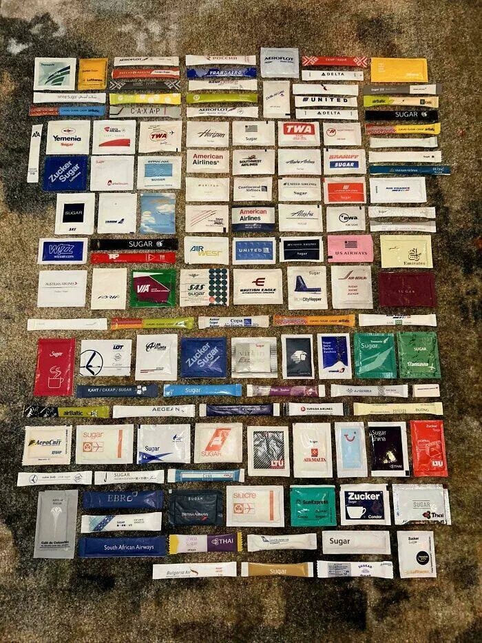 Collections uniques et impressionnantes partagees par des passionnes - #27 Un assortiment insolite de sachets de sucre d’avion collectés en voyage