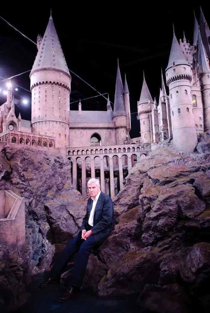 Rare and fascinating photos you have to see - #2 This is the 1:24 scale model of Hogwarts used in all the Harry Potter films