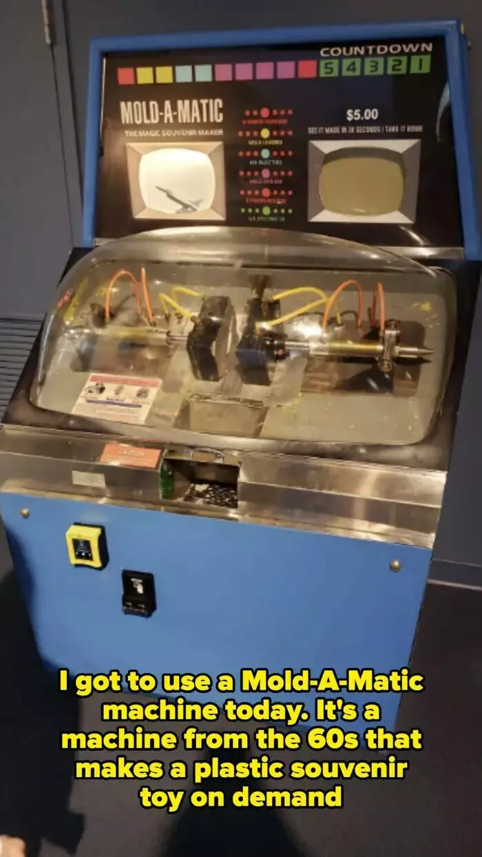 Fascinating historical facts they skipped in class - #31 This machine, though, actually makes me want to travel back in time to the '60s...or go visit the person with this machine.