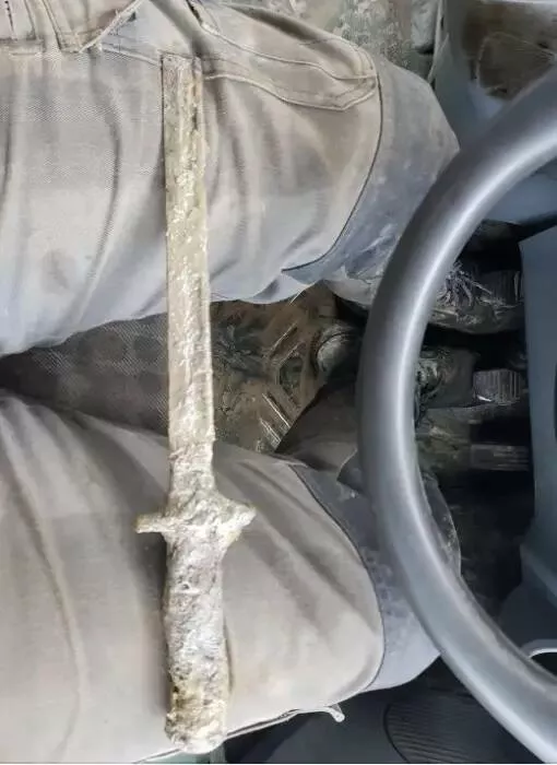 Fascinating historical facts they skipped in class - #39 And here's what's left of an old bayonet someone found from WWI.