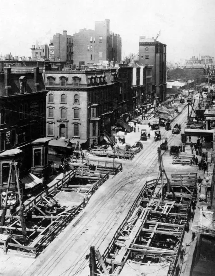Fascinating images from around the world - #21 One of New York City’s first subway tunnels under construction: