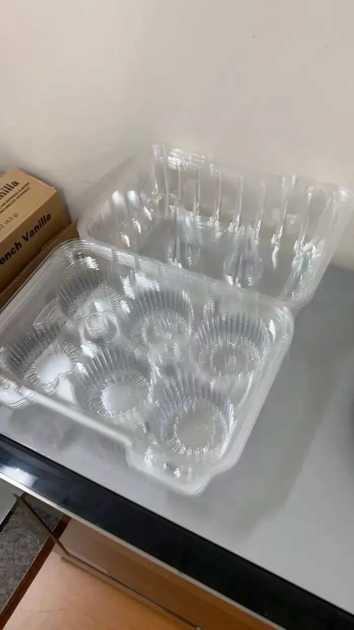 Fascinating images from around the world - #24 And finally, this picture isn’t blurry—that’s just a stack of muffin tins.
