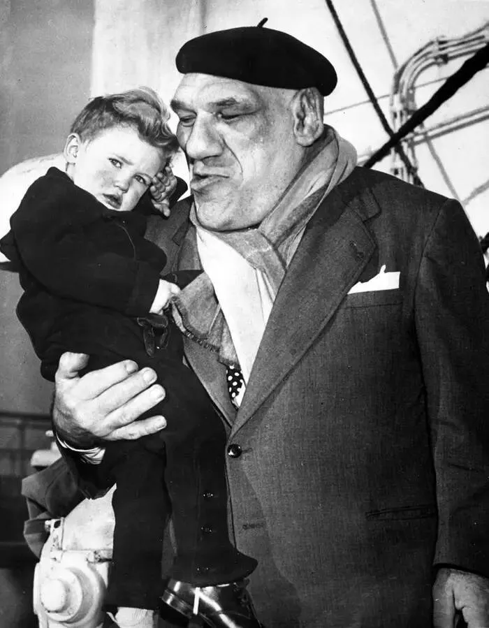 Images fascinantes du monde entier - #3 Maurice Tillet, un catcheur dont l’apparence aurait inspiré le personnage de Shrek: