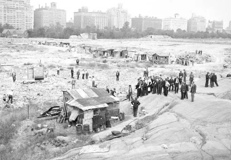 Rarely seen photos of iconic places that will change your perspective - #37 Central Park in New York City as it looked during the Great Depression: