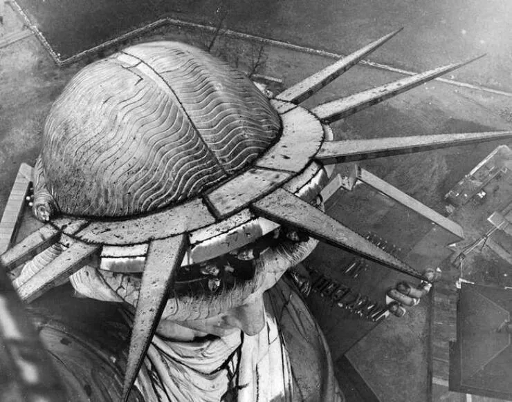 Rarely seen photos of iconic places that will change your perspective - #9 The scalp of the Statue of Liberty as seen from the torch: