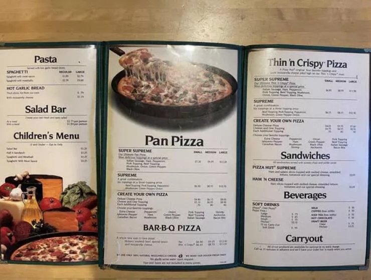 Rare 1900s photos that reveal a completely different world - #36 This Pizza Hut menu (with prices) from 1984: