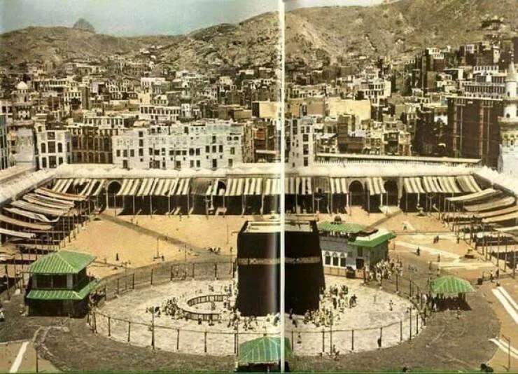 Mind blowing pics that will change how you see the world - #10 This is what Mecca looked like in 1953...