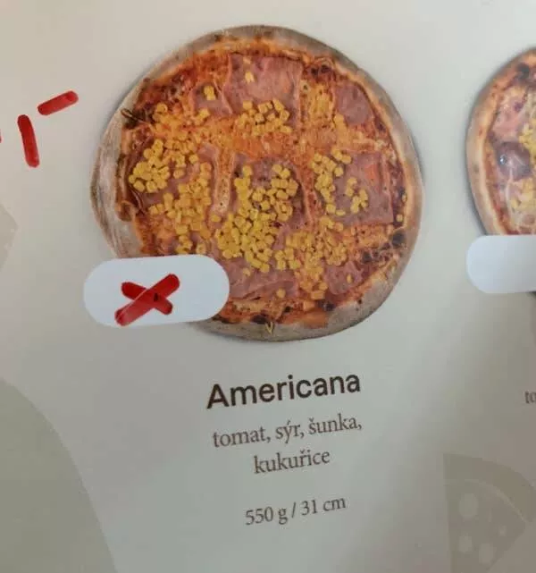 Photos epoustouflantes qui vont changer votre vision du monde - #21 Voici ce qu'il y a sur une pizza américaine en République tchèque :