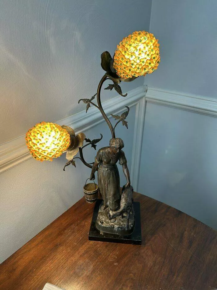 Objets anciens oublies qui pourraient valoir une fortune - #1 Bases de Lampes