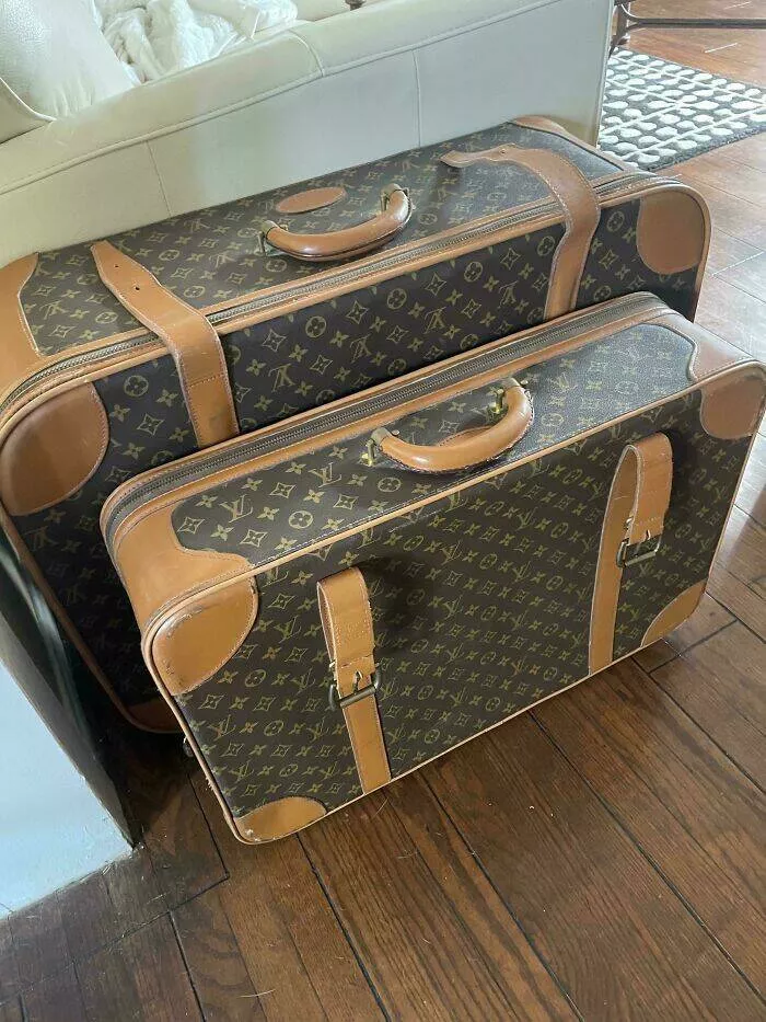Forgotten antiques that could be worth a fortune - #12 Retro Travel Luggage