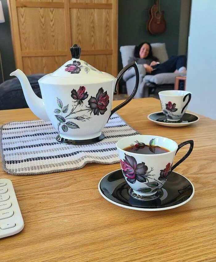 Forgotten antiques that could be worth a fortune - #28 Elegant China Tableware