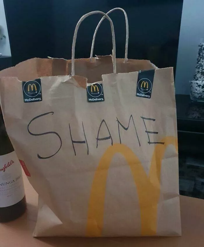 Hilarious blunders that are simply too much - #4 My Name Is Shane, but Sure, Thanks