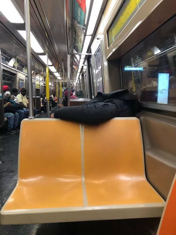Underground chaos the bizarre side of subways - #29 