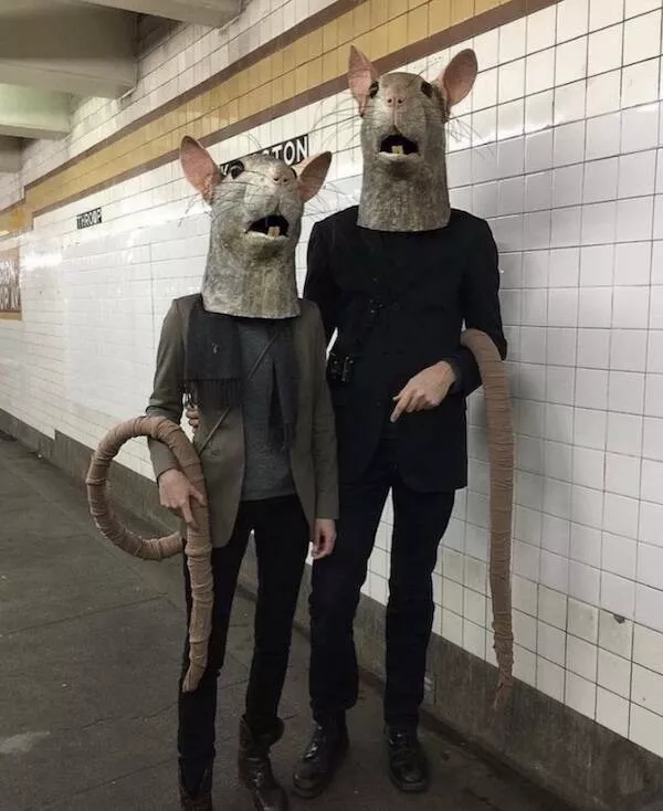 Underground chaos the bizarre side of subways - #33 