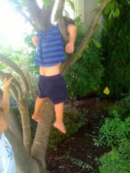 40 kids stuck in funny situations - #20 