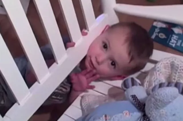 40 kids stuck in funny situations - #37 