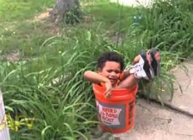 40 kids stuck in funny situations - #39 