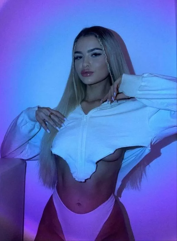 No more bras showcase - #1 