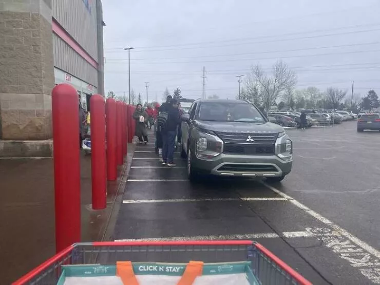 Courtesy a lost art in modern times - #10 Just Load Your Groceries Like Everyone Else, Please