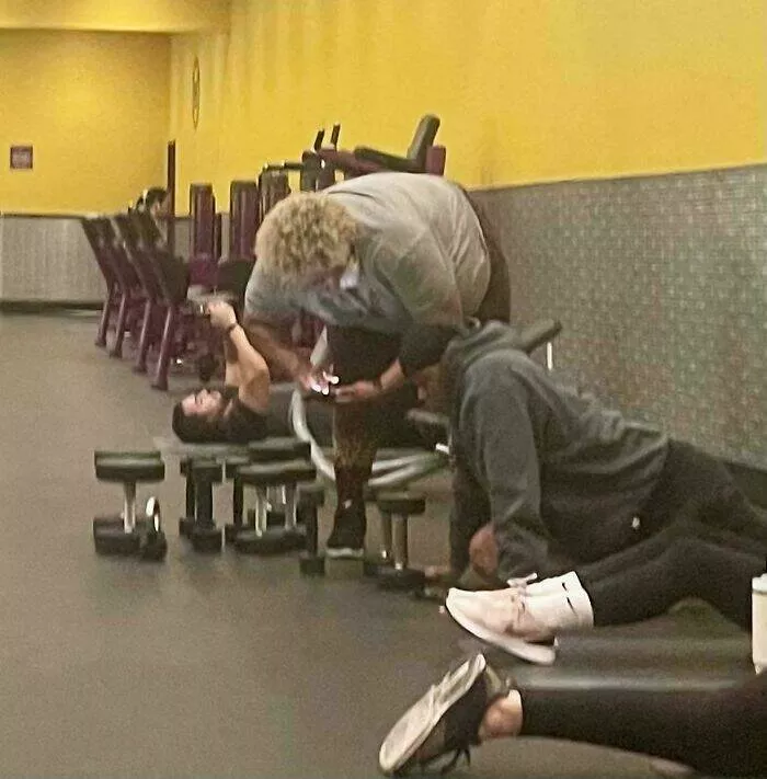 Courtesy a lost art in modern times - #16 Taking Every Dumbbell and Then Just Stretching for 15 Minutes