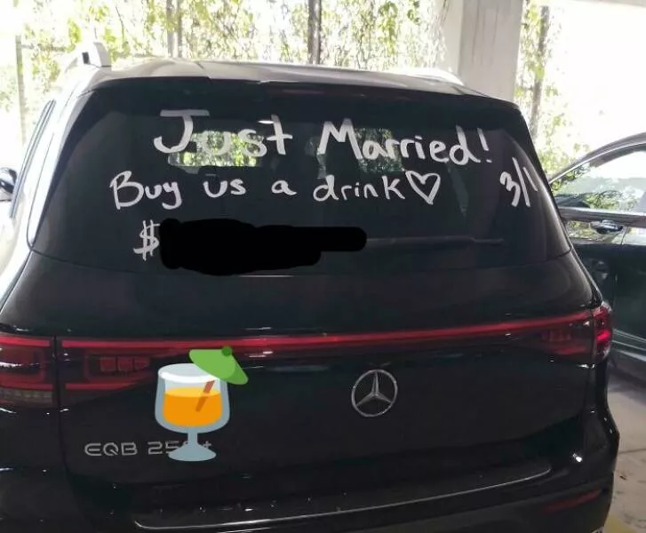 La politesse une espece en voie de disparition - #18 Les Propriétaires de SUV de Luxe Qui Réclament des Boissons Gratuites