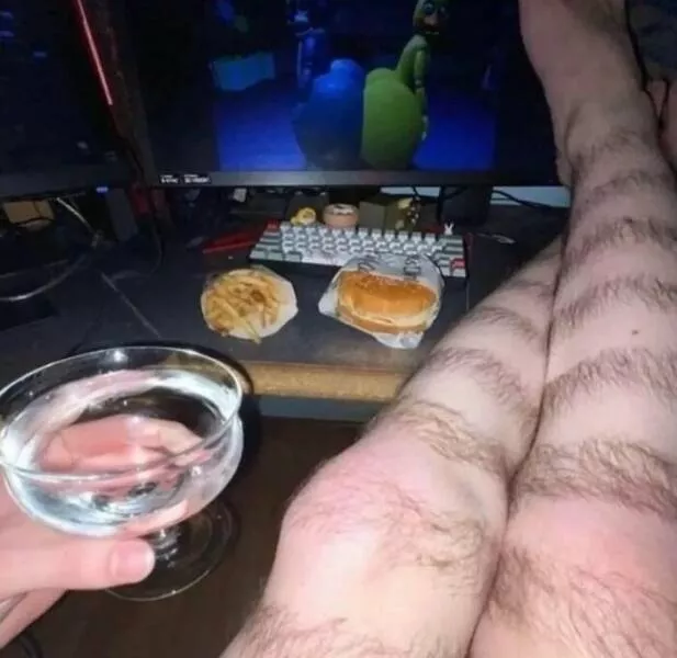 Disturbing images that defy logic and taste - #27 