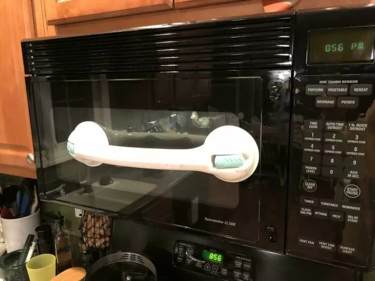Fixes gone wrong epic repair fails - #27 Microwave Handle Snapped—Don’t Worry, I Found a Solution