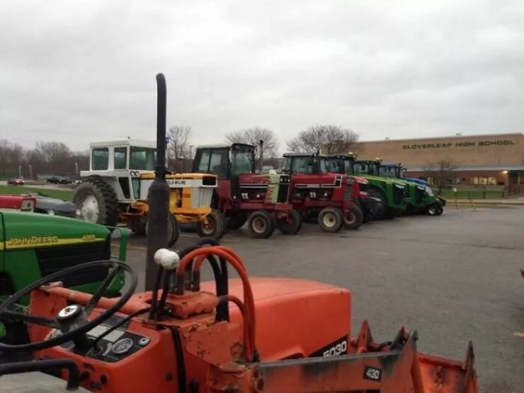 Scenes surprenantes et revelatrices dans les ecoles americaines - #3 Mon Lycée a une Journée Scenes surprenantes et revelatrices dans les ecoles americaines - #3 Mon Lycée a une Journée
