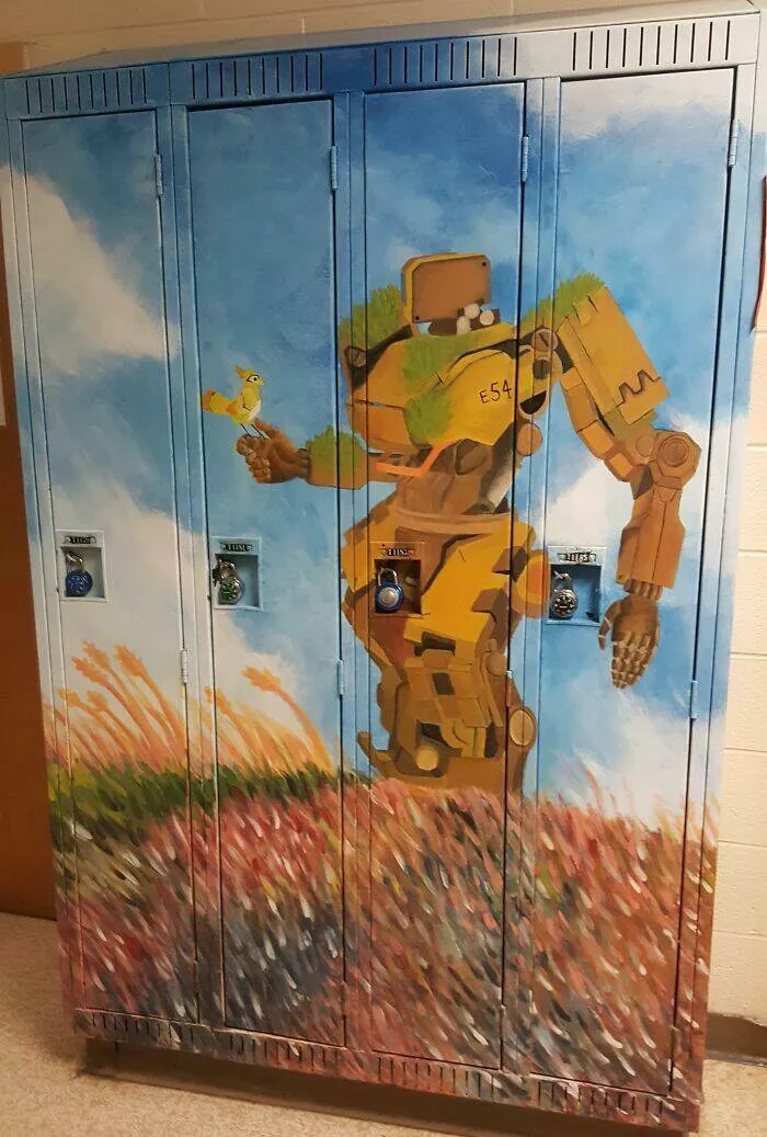 Behind the classroom doors a shocking look at us schools - #8 Some Students at My School Went All Out With Locker Art