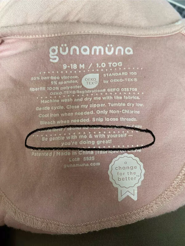 Hunting everyday hidden treasures - #2 A lovely note for parents in my baby's sleep sack.