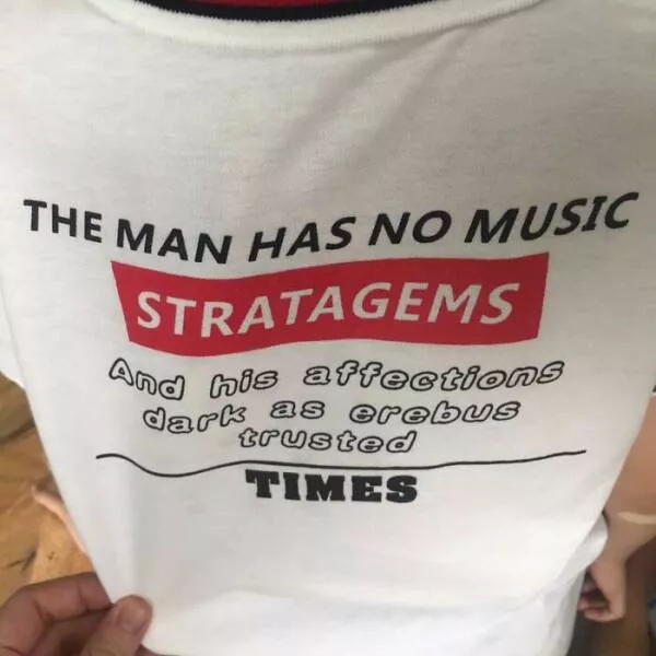 T shirts qui ont echoue de maniere epique en esl - #29 