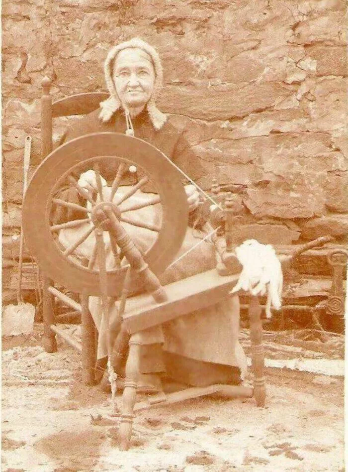 Photos du passe qui resonnent encore aujourdhui - #2 Mon arrière-arrière-arrière-arrière-grand-mère vers 1890 — Née en 1815, elle a vécu jusqu’à 106 ans et voté en 1920 à 105 ans