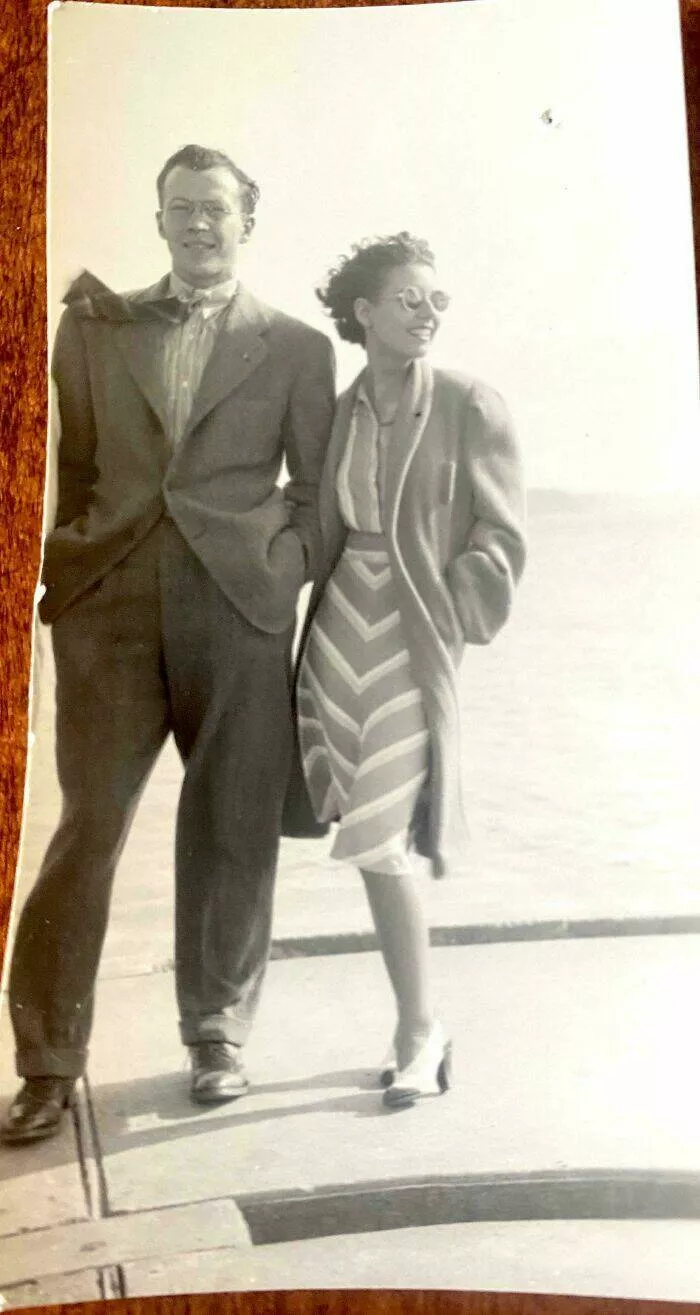 Photos du passe qui resonnent encore aujourdhui - #20 Mes grands-parents dans les années 40, complices et amoureux
