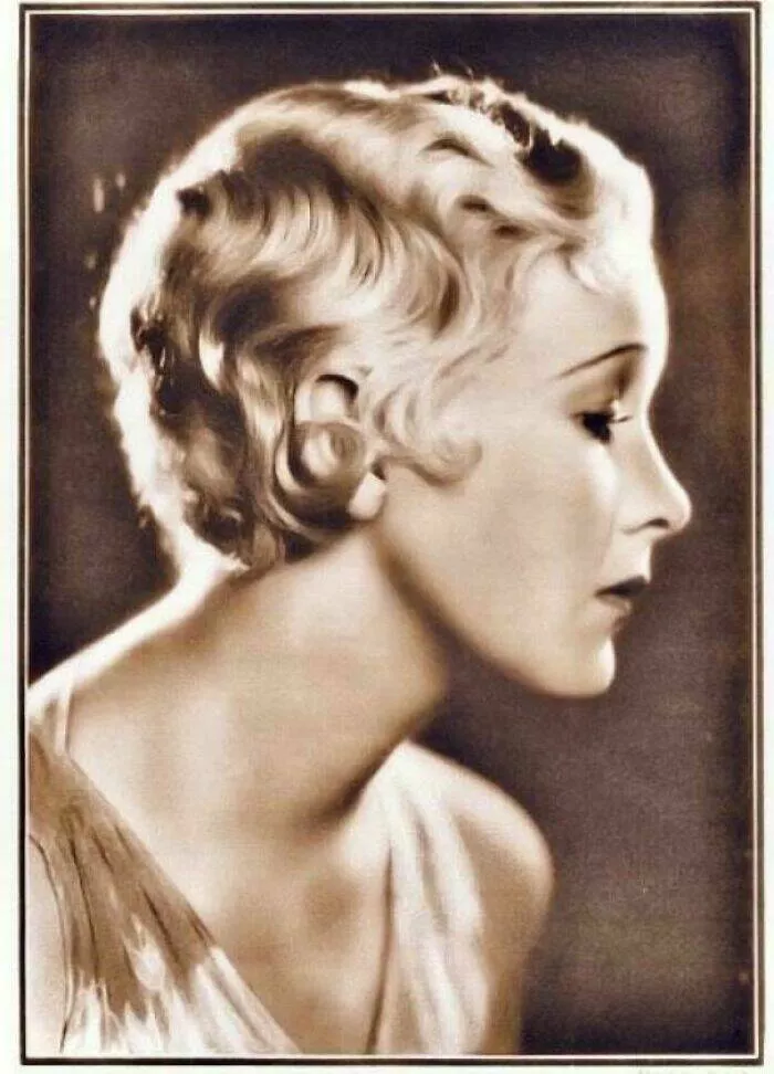 Photos du passe qui resonnent encore aujourdhui - #7 Mon arrière-grand-mère à 25 ans, en 1933