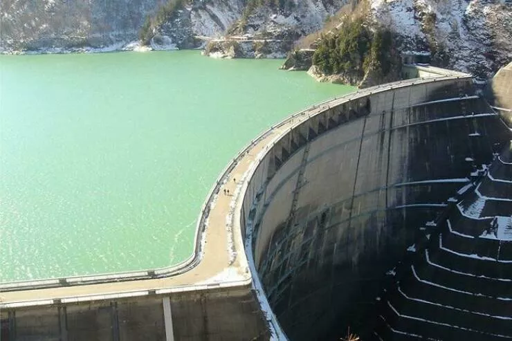 Extraordinary images showing the world from a new perspective - #48 Unusual Angle Of A Massive Dam Structure