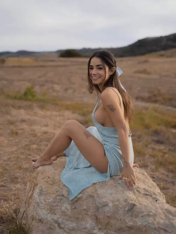 Hot dress that catches eyes - #32 