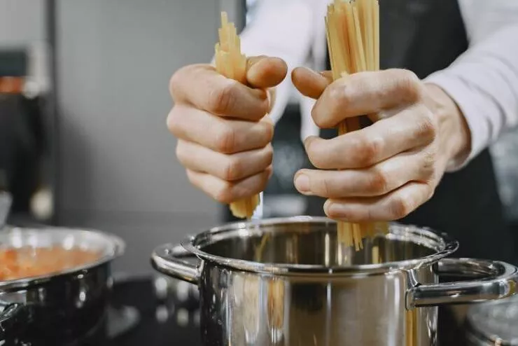 Everyday habits from abroad that baffle americans - #11 