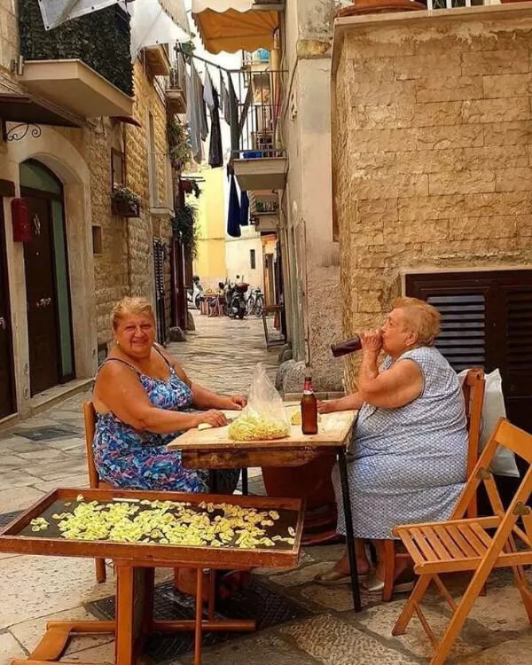 Uplifting images that prove kindness still exists - #23 
