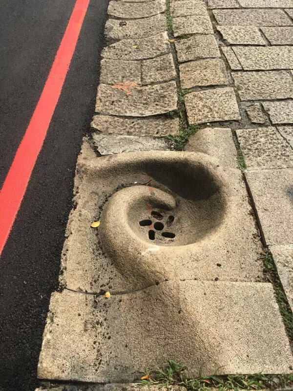 Strange and stunning urban sights from across the globe - #3 