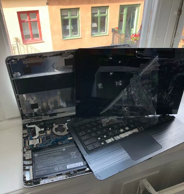 Lending gone wrong when helping backfires - #11 Returned Item So Damaged It Can’t Be Explained As Accident Lending gone wrong when helping backfires - #11 Returned Item So Damaged It Can’t Be Explained As Accident