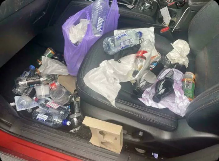 Lending gone wrong when helping backfires - #6 Car Loaned For Road Trip Returned Covered In Trash Lending gone wrong when helping backfires - #6 Car Loaned For Road Trip Returned Covered In Trash